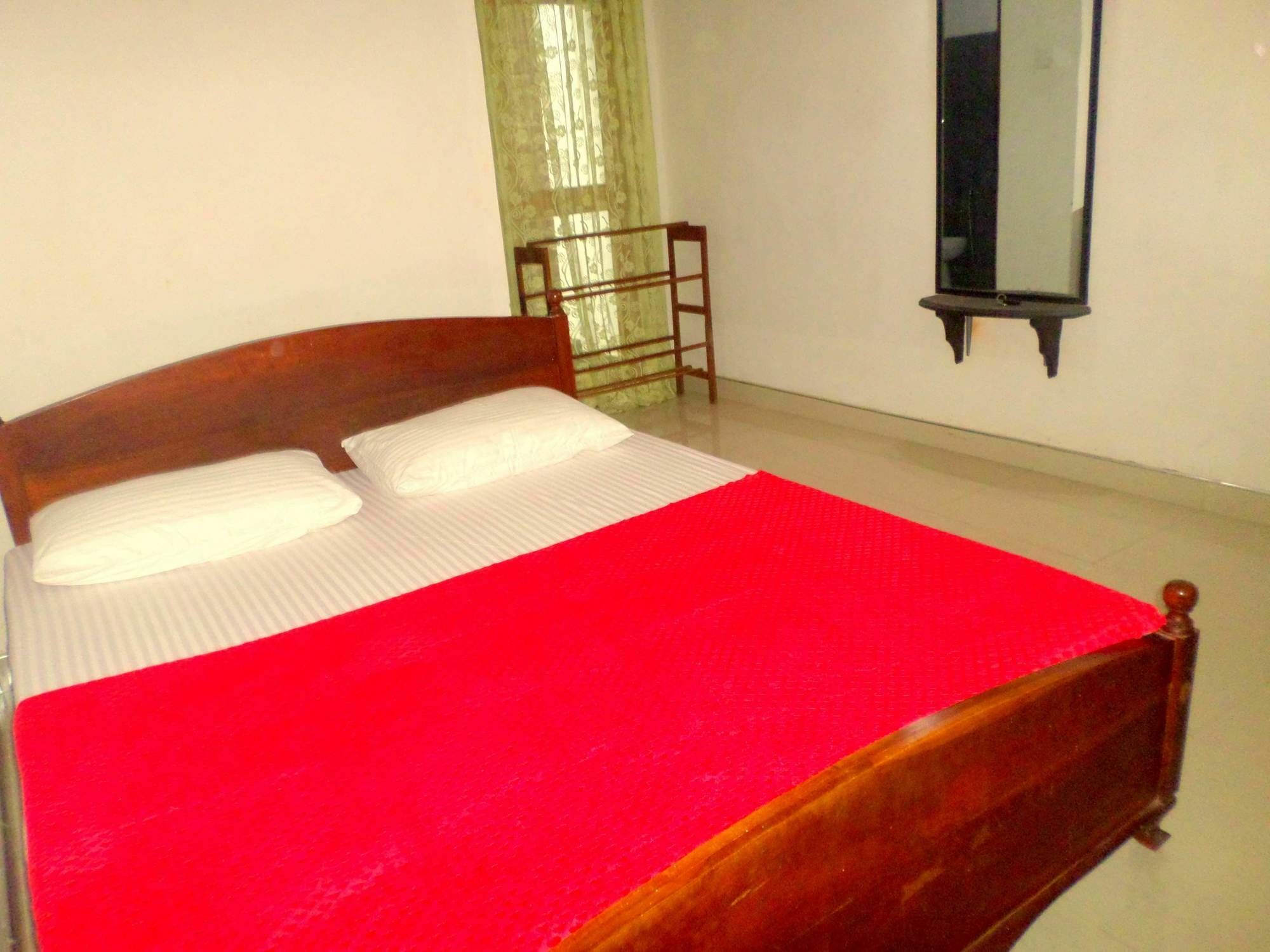 Lion Rest Hotel Anuradhapura Exterior photo